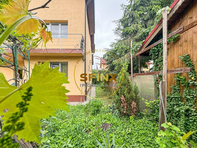 Magurele, casa 6 camere 220 mp utili, 1000 mp curte + piscina incalzita.